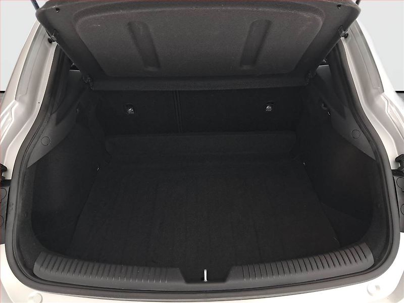 Hyundai i30 (2019) 1.4 T-GDI, Serv.kniha - fotka 14 z 20