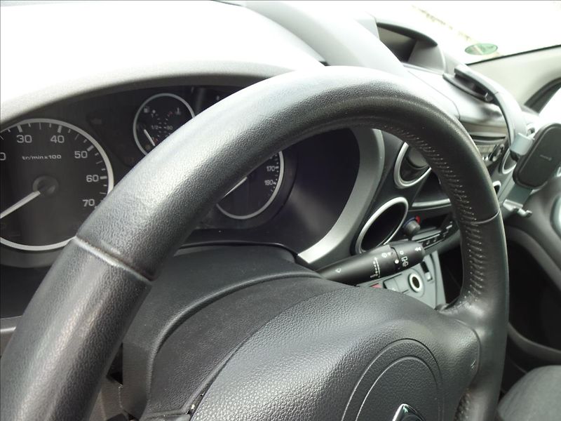 Citroën Berlingo 1,6 HDI 73kW - fotka 36 z 44