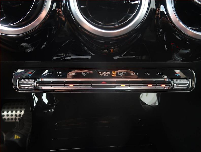 Mercedes-Benz Třídy A (2021) A 180 - fotka 18 z 26