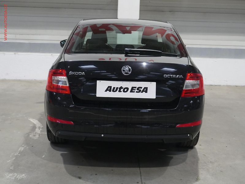 Škoda Octavia (2014) 1.6 TDi, ČR, Elegance, STK2 - fotka 5 z 18
