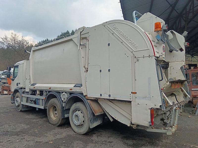Volvo FE (2012) Hybrid 6x2 - fotka 4 z 17