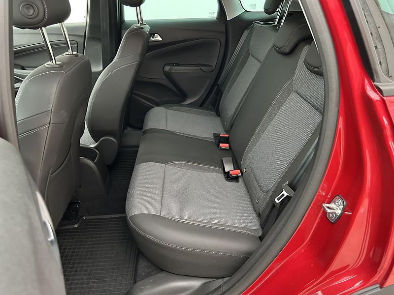 Opel Crossland 1.2 Turbo 130k Elegance - fotka 11 z 27