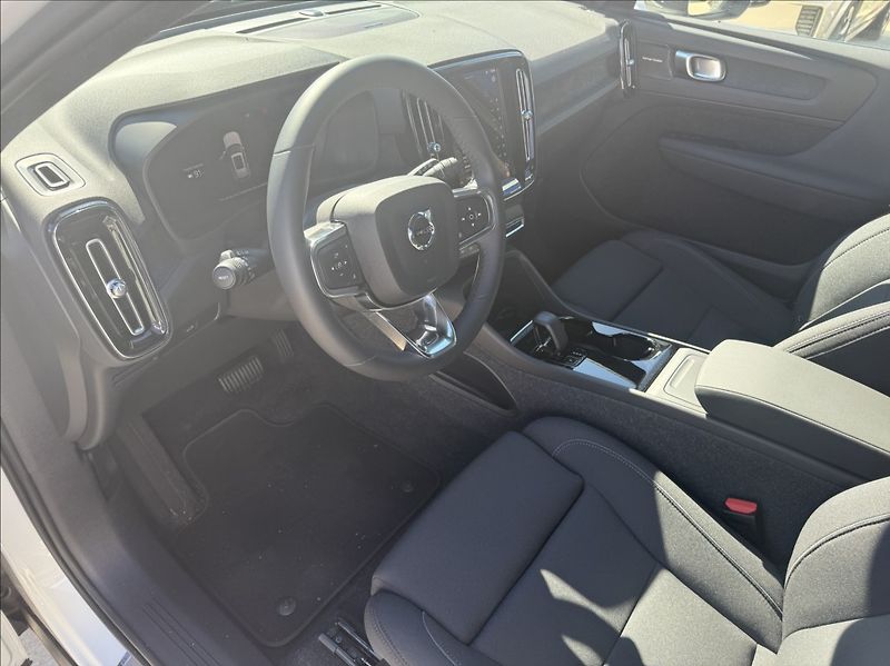 Volvo XC40 0,0   ULTIMATE Single motor Ex - fotka 4 z 5