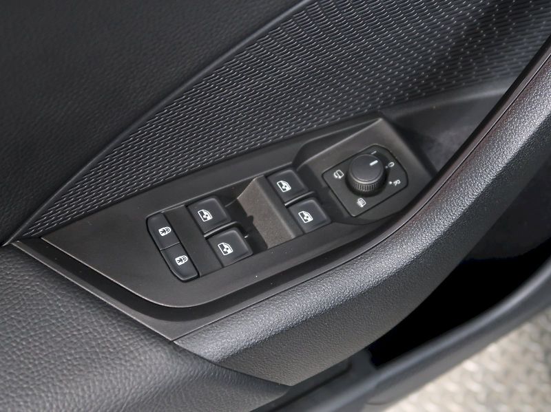 Škoda Octavia (2025) EXCLUSIVE 2.0TDI 110KW DSG TAŽ - fotka 42 z 46