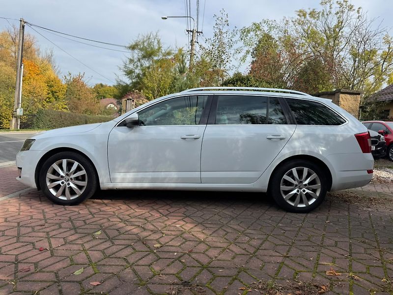Škoda Octavia 2.0TDi STYLE 1.MAJ DPH ROZVODY - fotka 23 z 24