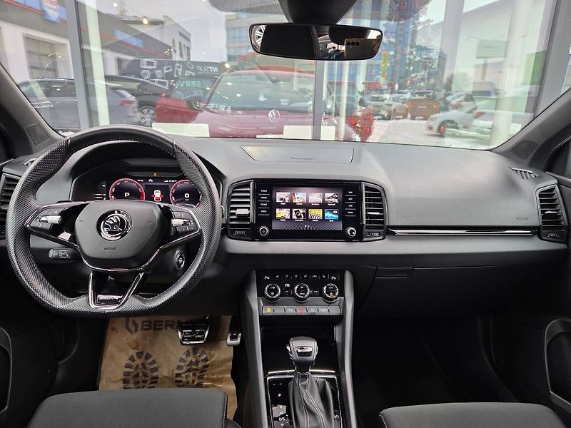Škoda Karoq Sportline 1.5 TSI DSG tažné - fotka 16 z 45
