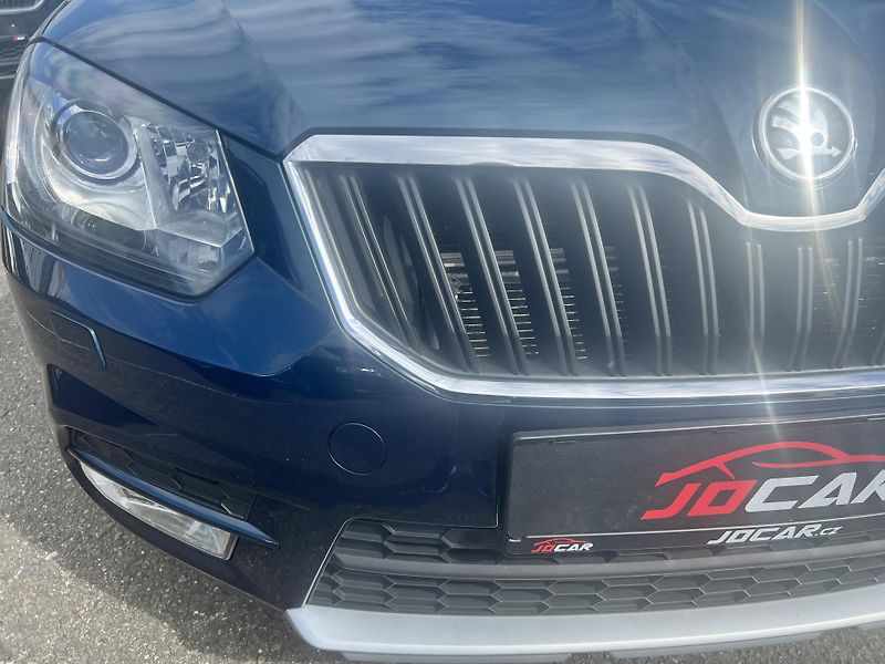 Škoda Yeti 2.0TDi 125kw 4x4 DSG KŮŽE NAVI - fotka 34 z 39