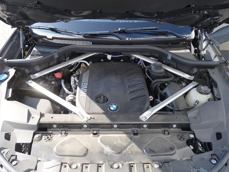 BMW X5 (2024) 40 d xDrive M Sport - fotka 17 z 20
