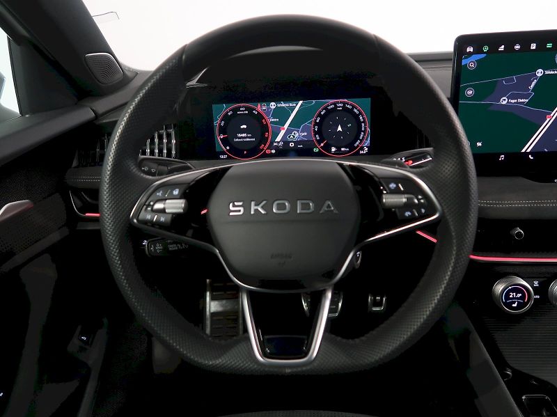 Škoda Superb (2025) SPORTLINE 2.0TDI 142KW 4x4 DSG - fotka 18 z 51