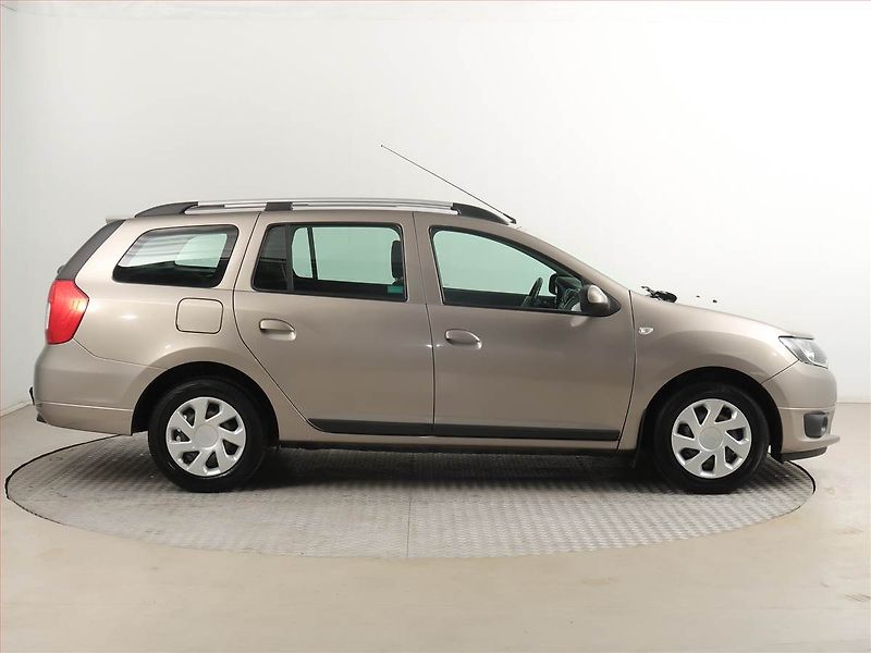 Dacia Logan (2015) 0.9 TCe, ČR,1.maj, Tempomat - fotka 6 z 15