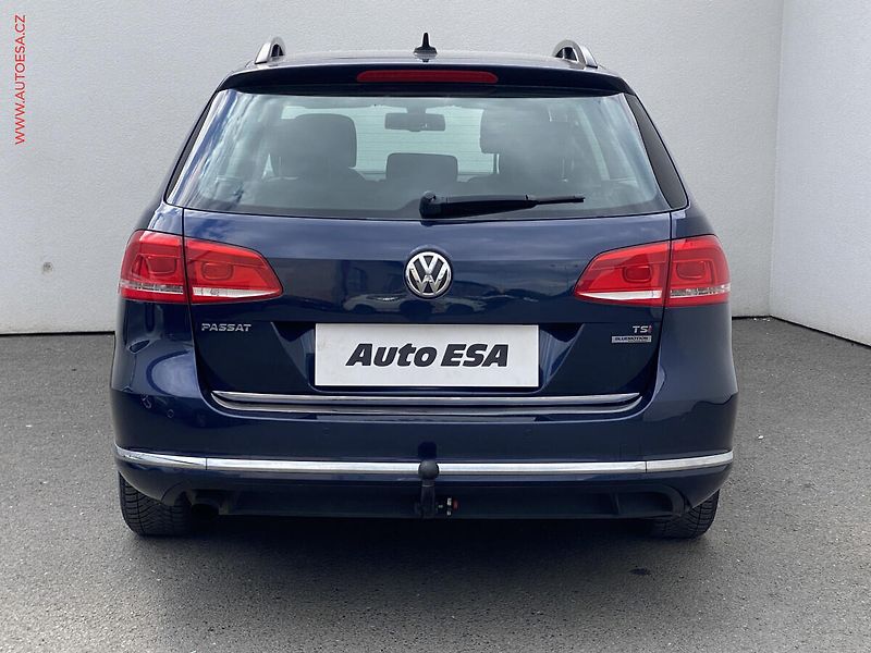 Volkswagen Passat (2012) 1.4 TSi, Comfortline, park - fotka 5 z 18