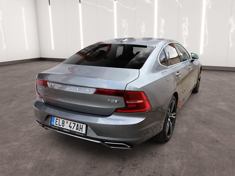 Volvo S90 (2018) T8 R-Design - fotka 4 z 26