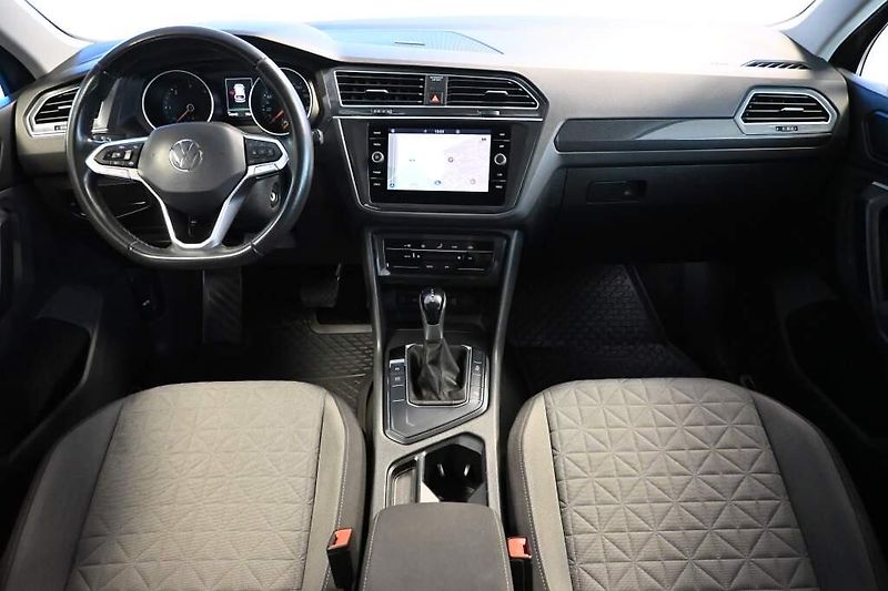 Volkswagen Tiguan (2022) 2.0 DSG LED ACC Kamera Tažné T - fotka 12 z 28