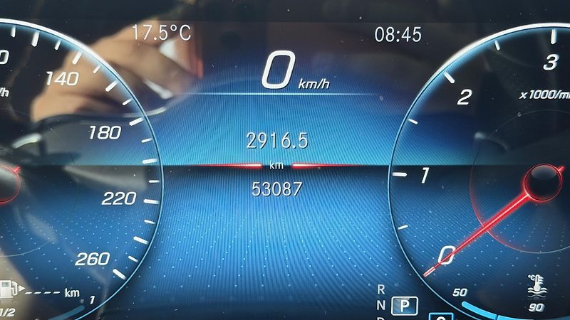 Mercedes-Benz GLE (2022) 400d 4MATIC kupé AMG Premium - fotka 28 z 30