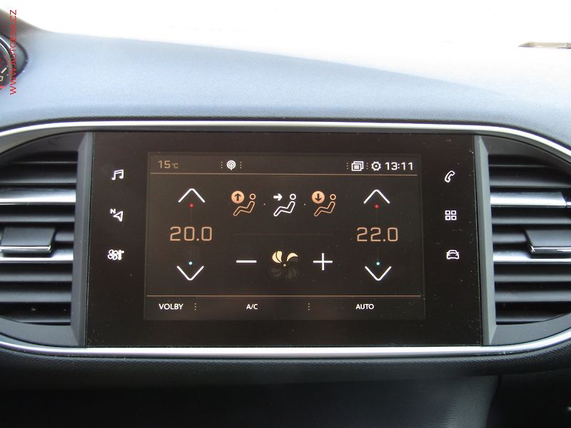 Peugeot 308 (2017) 1.6HDi, ČR, LED, autoAC - fotka 9 z 18