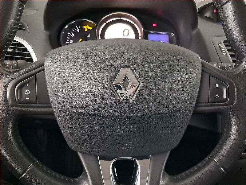 Renault Mégane (2013) 1.6 dCi, Tempomat - fotka 15 z 19