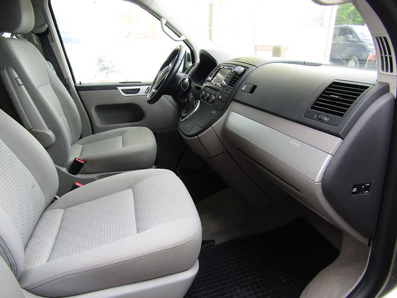 Volkswagen Multivan (2015) 2.0 TDI 132kW DSG TOP QUALITY - fotka 27 z 43