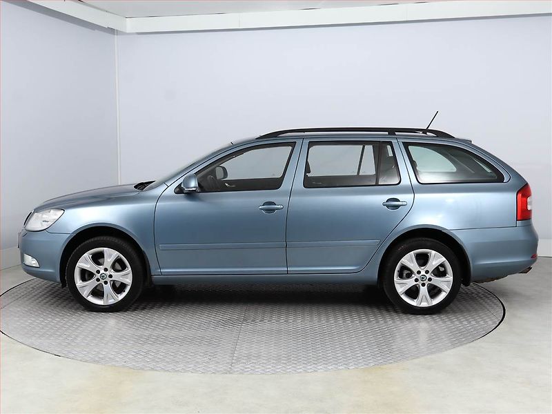 Škoda Octavia (2011) 1.8 TSI, 4X4, Serv.kniha - fotka 3 z 16