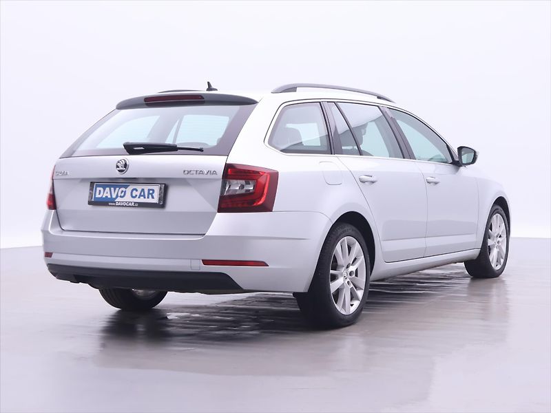 Škoda Octavia 2,0 TDI 110kW DSG Style CZ DPH - fotka 7 z 35