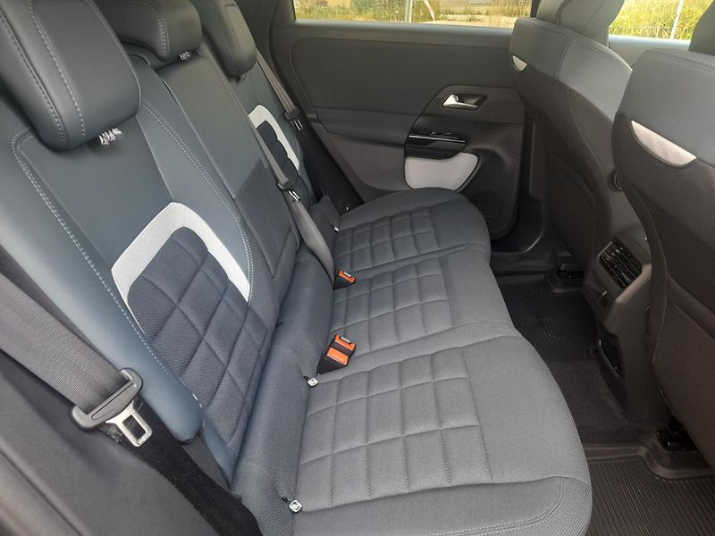 Citroën C5 Aircross (2026) PLUS Hybrid 145k Automatic - fotka 20 z 49