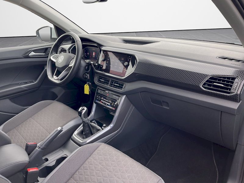 Volkswagen T-Cross (2023) 1.0 TSI 81 kW Style Plus - fotka 20 z 30