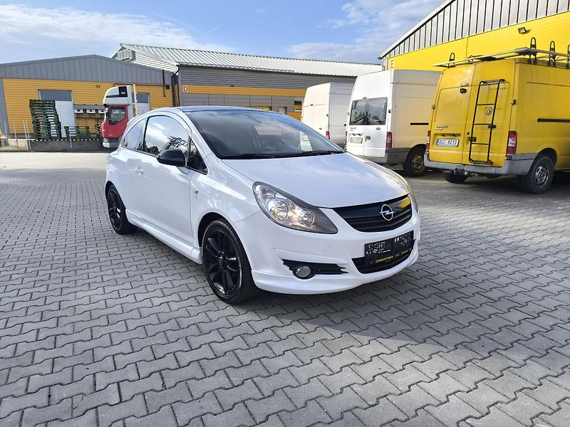 Opel Corsa 1.3 DOLOŽENÉ KM,SERVISNÍ KN - fotka 2 z 43