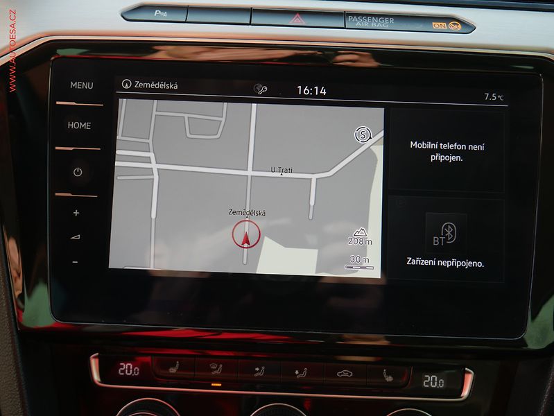 Volkswagen Passat (2018) 2.0TDi, AT, navi, masáž - fotka 12 z 19