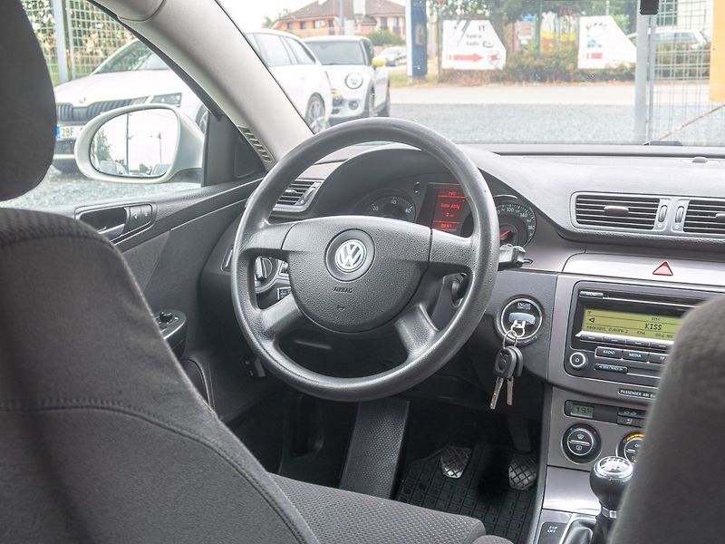 Volkswagen Passat (2008) 1.9TDI 77KW man – STK 5/28 - fotka 12 z 38