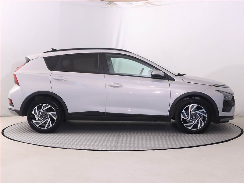 Hyundai Bayon (2025) 1.0 T-GDI, Serv.kniha - fotka 6 z 23