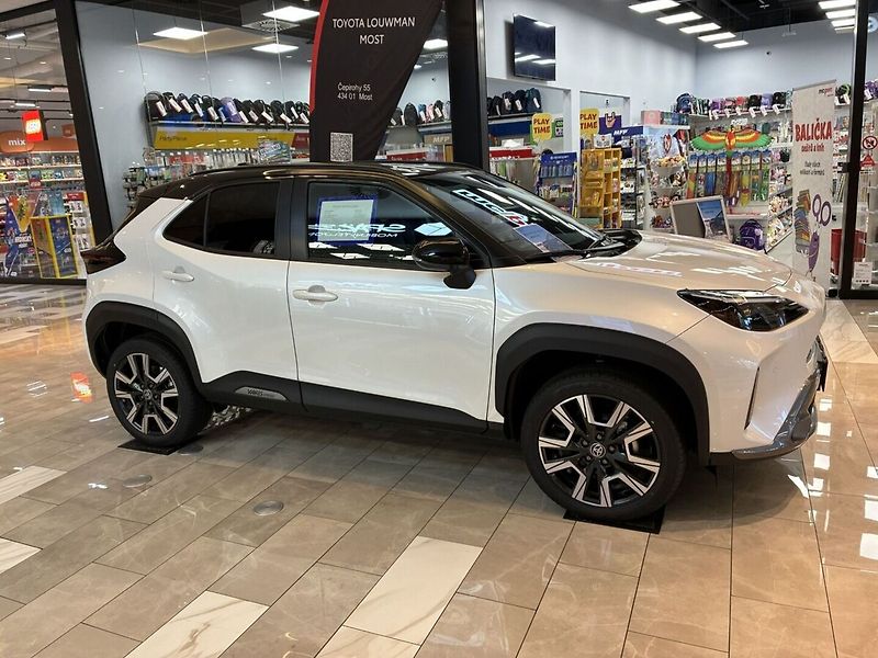 Toyota Yaris Cross Hybrid 1.5 Executive - fotka 2 z 3