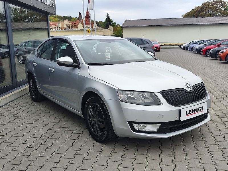 Škoda Octavia 1.6 TDI/81kW Style - fotka 3 z 28