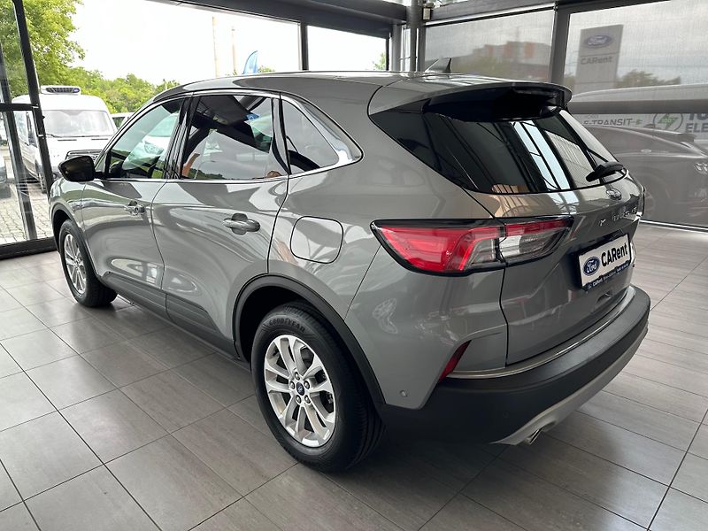 Ford Kuga Titanium 2.0 EcoBlue 150k man. - fotka 2 z 31