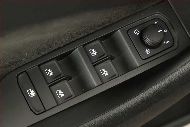 Škoda Kamiq (2024) 1.0 TSI, Drive, FullLed - fotka 19 z 19