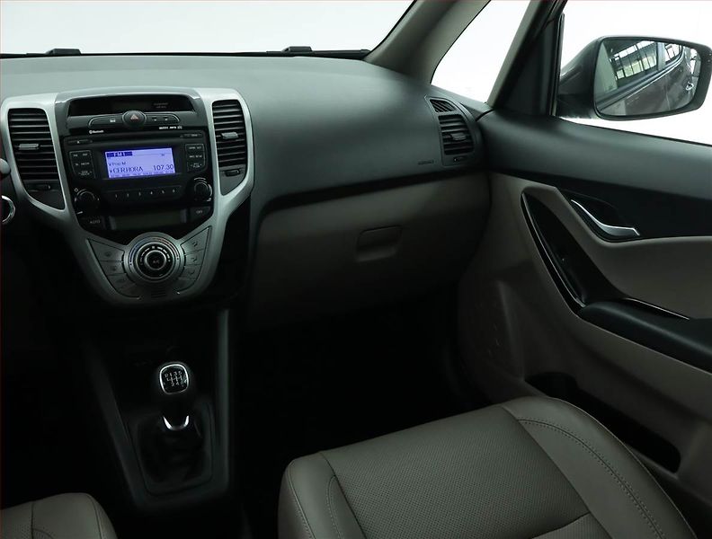 Hyundai ix20 (2014) 1.6 CVVT, Serv.kniha, Kůže - fotka 8 z 16
