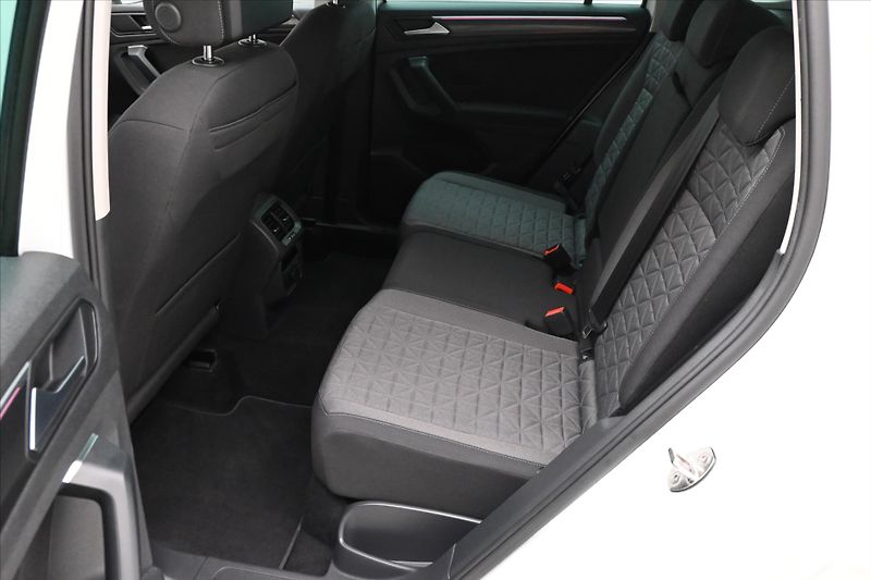 Volkswagen Tiguan 2,0 TDI 110 kW DSG Life Záruka - fotka 14 z 31