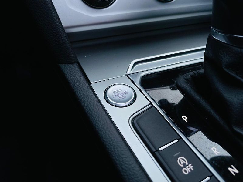 Volkswagen Passat 2.0TDI AUTOMAT VÝHŘEV SERVISKA - fotka 45 z 54