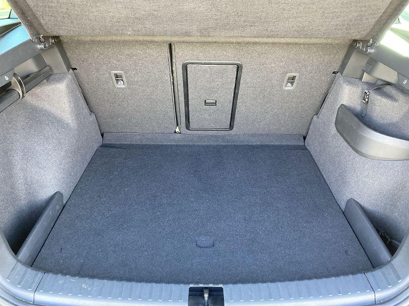 Škoda Karoq (2024) 2.0 TDI 4x4 DSG Selection - fotka 28 z 34