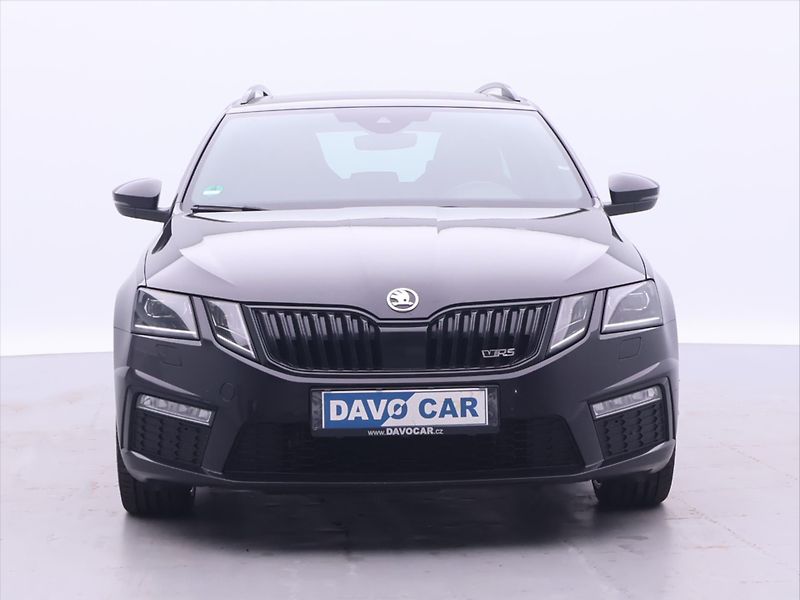 Škoda Octavia 2,0 TDI RS 4x4 DSG Virtual LED - fotka 2 z 43