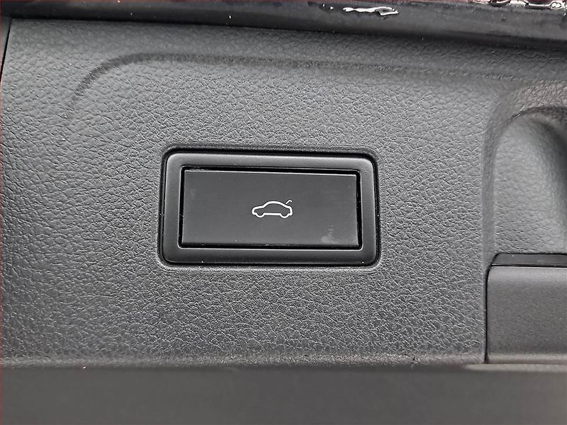 Volkswagen Passat (2016) 2.0 BiTDI, 4X4, Automat, Kůže - fotka 22 z 23