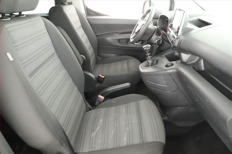 Opel Combo (2023) Edition 1.5 CDTI, 5Míst, ČR - fotka 8 z 20