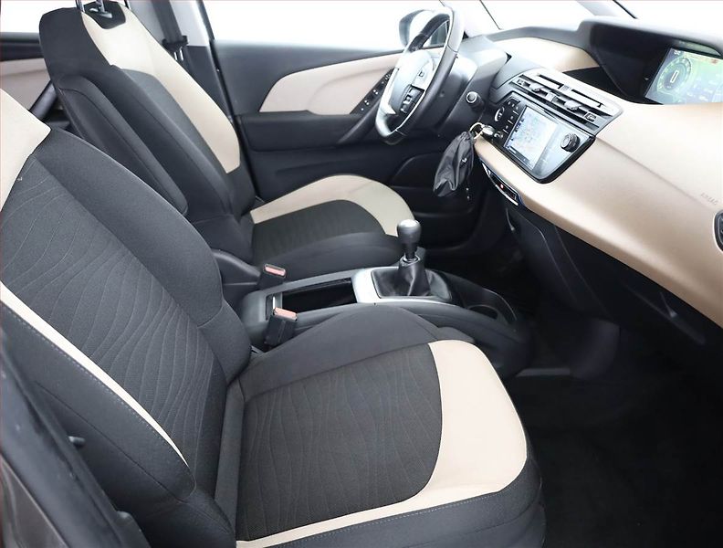 Citroën C4 Picasso (2015) 1.6 BlueHDi, Navi, Tempomat - fotka 7 z 15