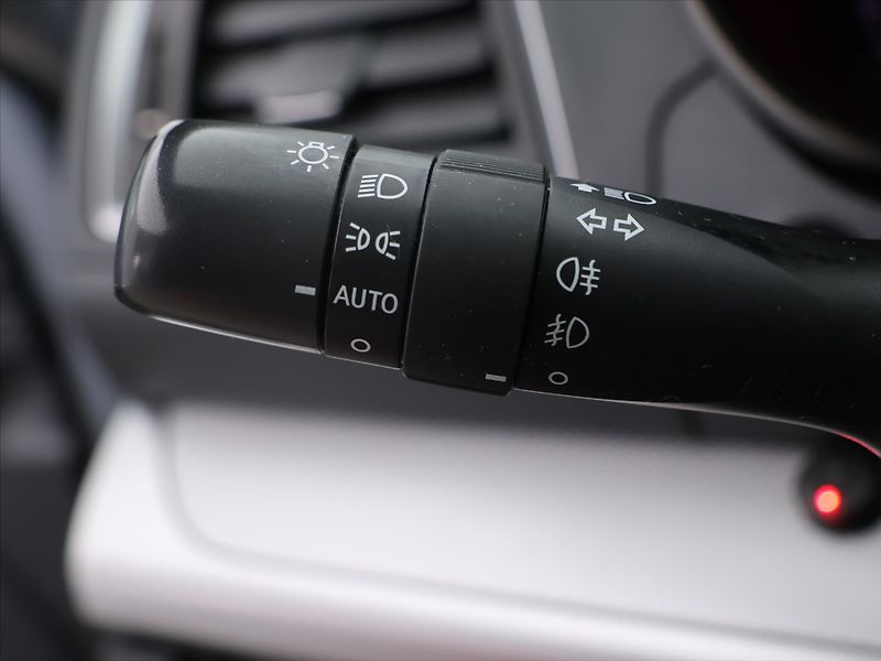 Subaru Outback 2,5 i 129kW 4x4 LPG Aut,klima - fotka 16 z 31