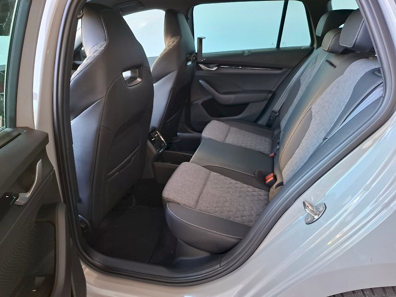 Škoda Octavia (2025) COMBI SPORTLINE 2,0 TDI 110 KW - fotka 9 z 30