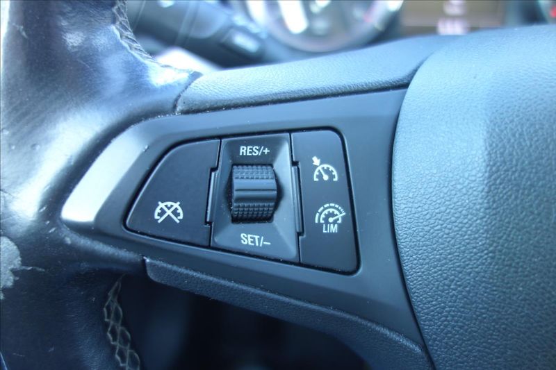 Opel Astra 1,6 CDTi 81KW, ČR, 1 MAJITEL. - fotka 27 z 33