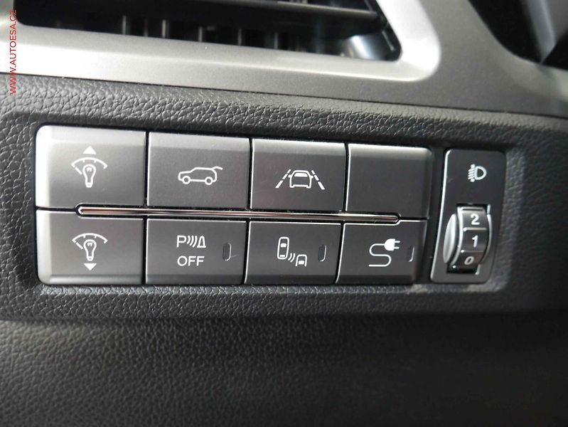 SsangYong Korando (2023) 1.5TGI-D 4x4, 1.maj,ČR - fotka 19 z 27