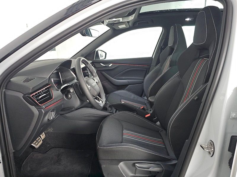 Škoda Kamiq (2025) 1.0TSI 85kW DSG MONTE CARLO TA - fotka 6 z 29