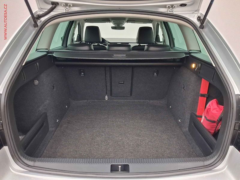 Škoda Octavia (2017) 2.0 TDi, 2.maj, DSG, LED - fotka 7 z 19