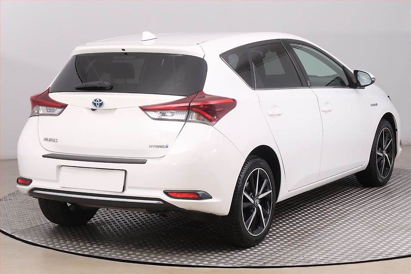 Toyota Auris (2018) Base Hybrid, Automat - fotka 5 z 18