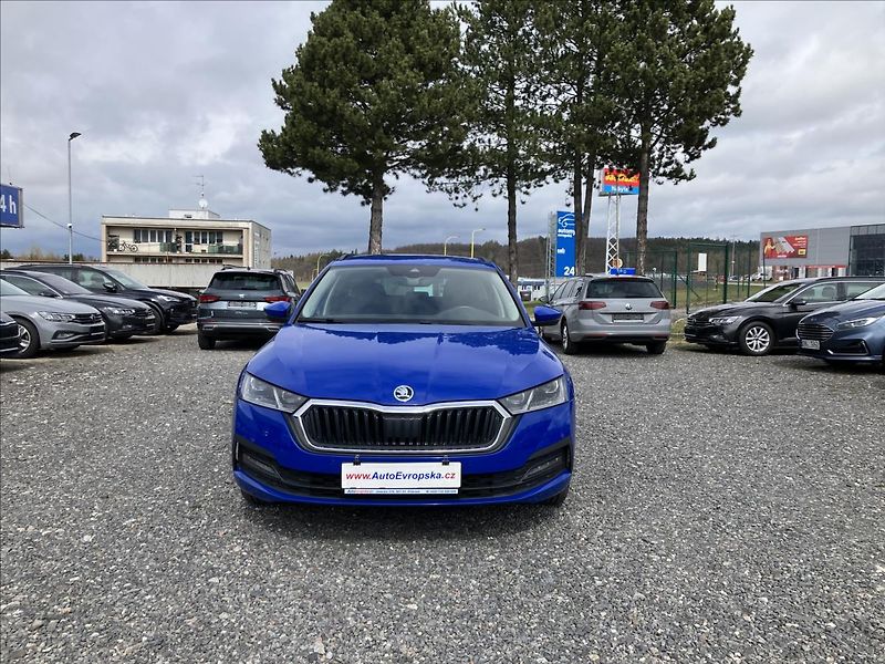 Škoda Octavia 2,0 WEBASTO,TAŽNÉ,MATRIX-BEAM - fotka 4 z 30