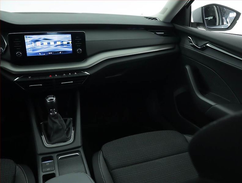 Škoda Octavia (2022) Ambition 2.0 TDI, ČR,1.maj - fotka 8 z 15